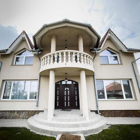 Casa Blanco Hotel Oradea Exterior foto