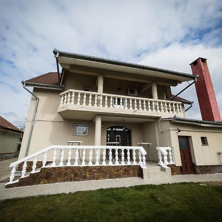 Casa Blanco Hotel Oradea Exterior foto